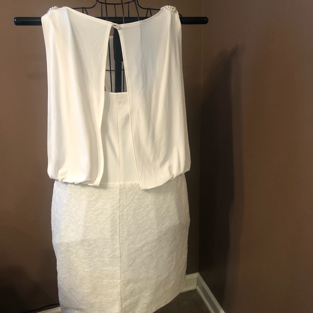 Dress - Picture 3 of 3